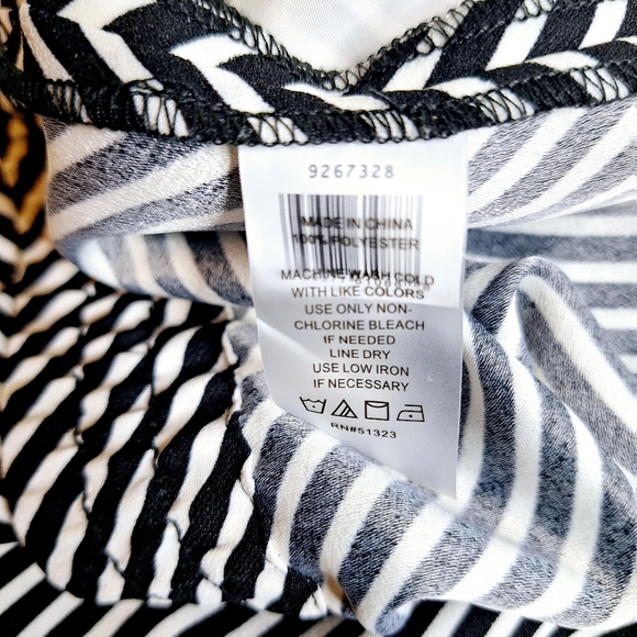 NWT Vince Camuto " Read Between the Lines" palazzo pants bundle size 2X. - Picture 7 of 16